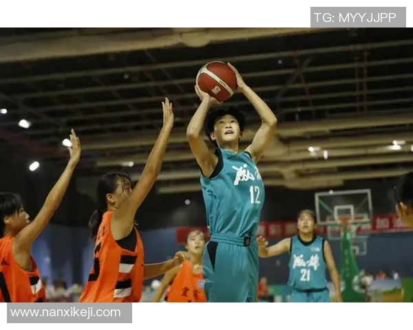 成都排球队以97分领跑冠军赛积分榜展现强劲实力